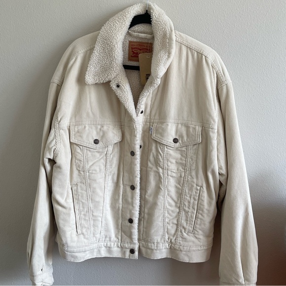 Levi's Cream Sherpa-Lined Jacket Size L